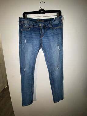 Grace in LA Women's Distressed Skinny Jeans Size 31